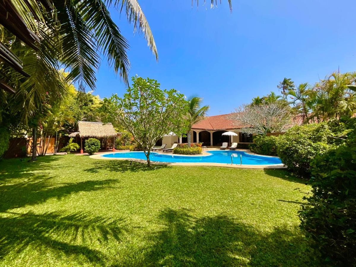 Coconut Paradise Holiday Villas Phuket Eksteriør billede